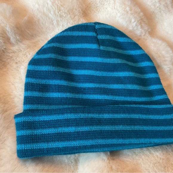 OLD NAVY•Striped Blue Kids Beanie - Picture 4 of 9